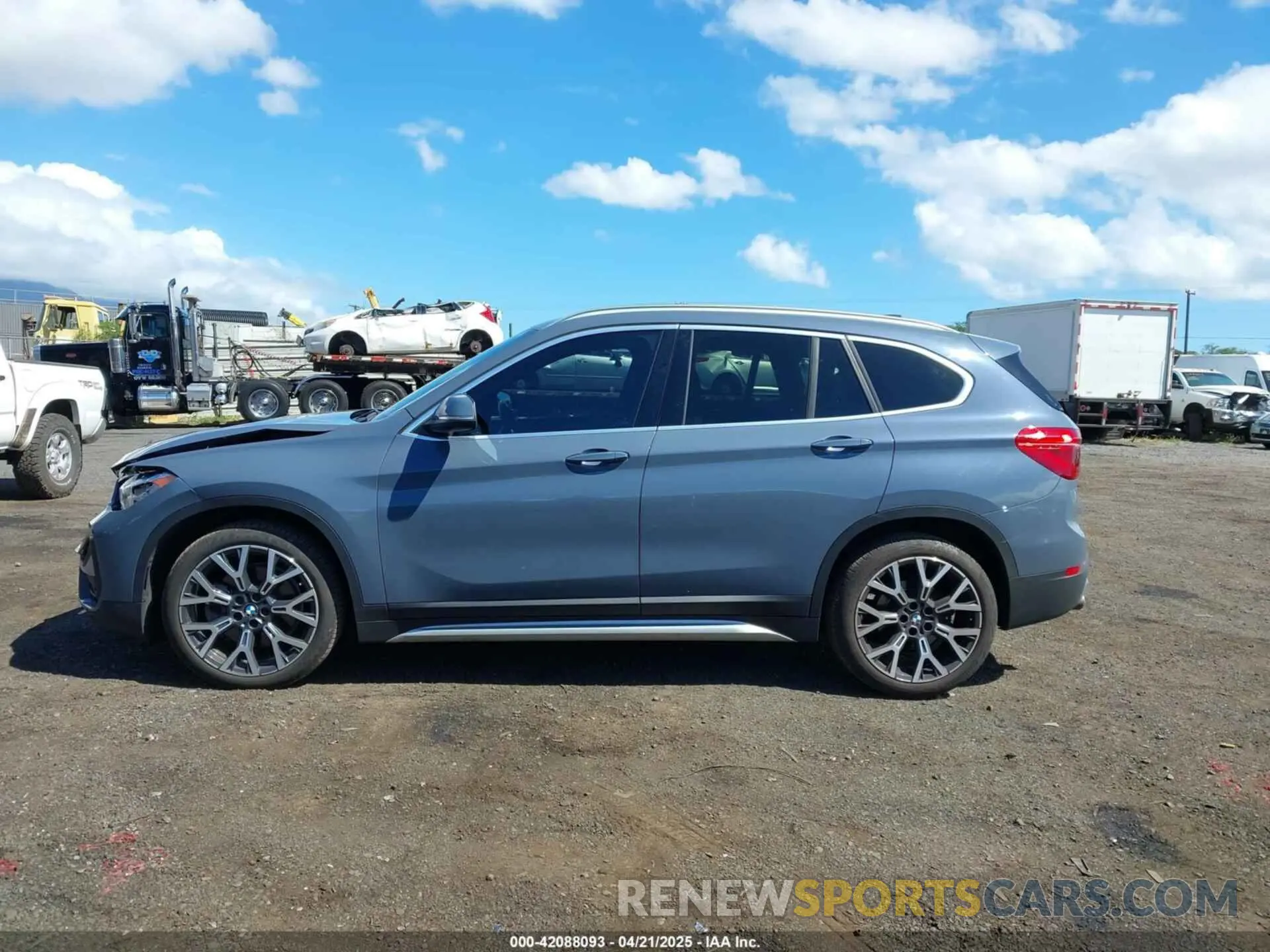 14 Фотография поврежденного автомобиля WBXJG7C01M5S66837 BMW X1 2021