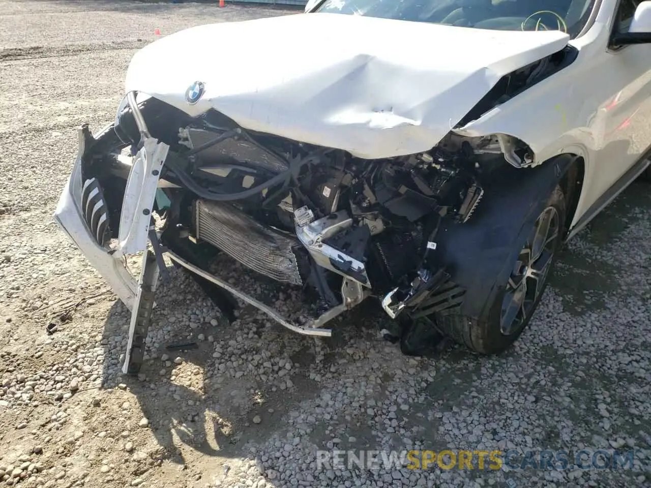 9 Photograph of a damaged car WBXJG7C01M5S95349 BMW X1 2021