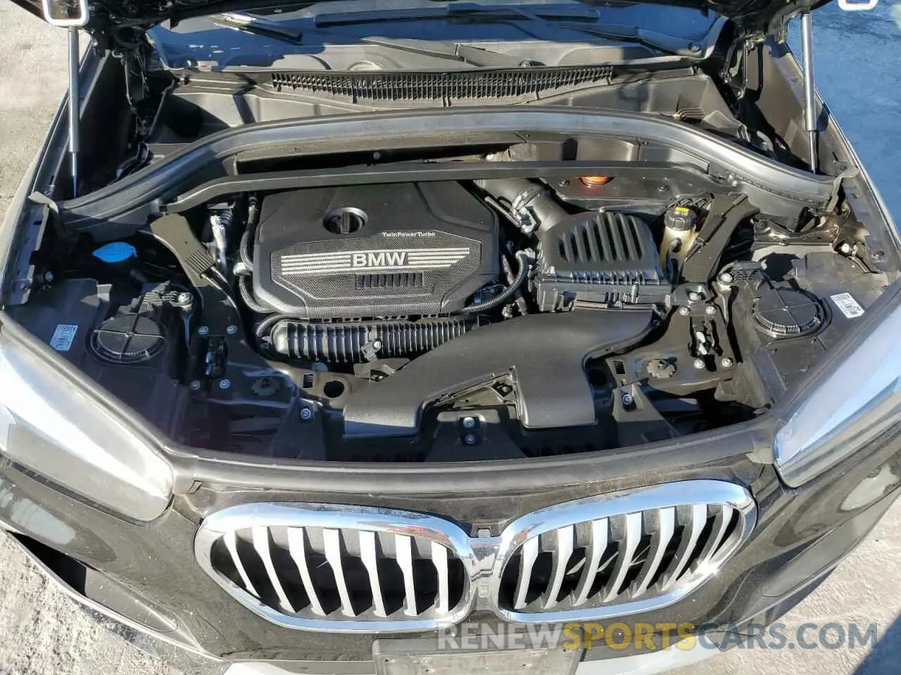 14 Photograph of a damaged car WBXJG7C03M5T10112 BMW X1 2021