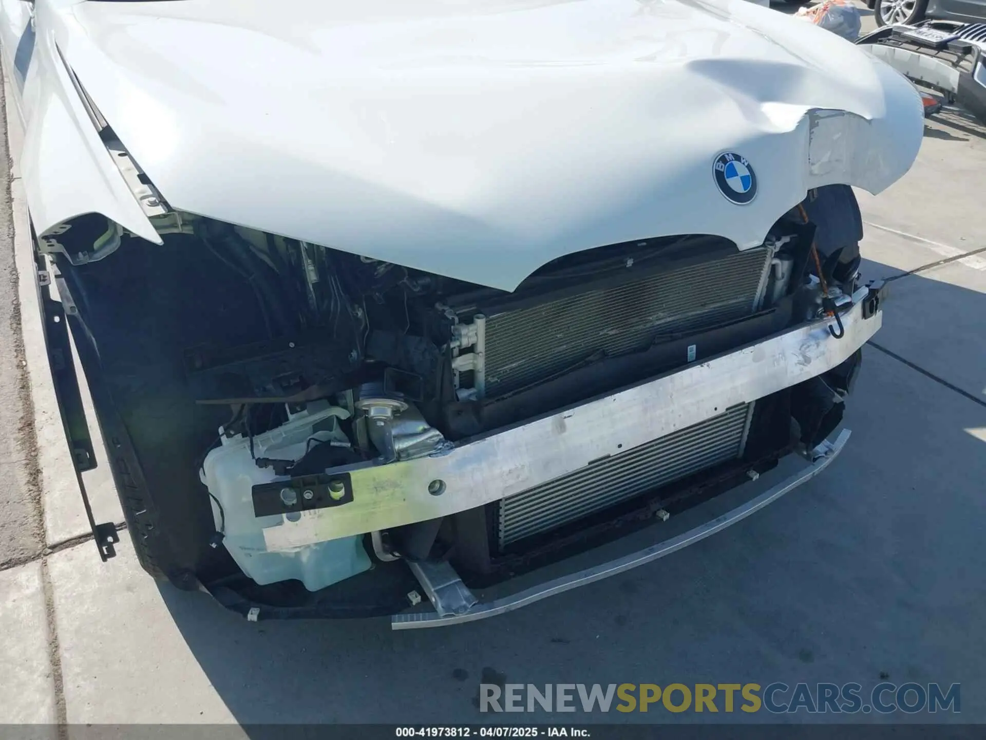 6 Фотография поврежденного автомобиля WBXJG7C03M5T37228 BMW X1 2021