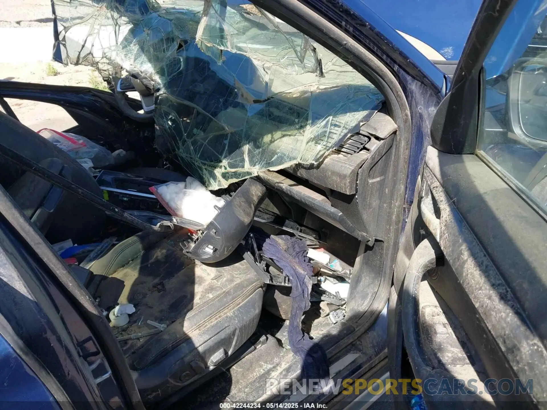 5 Photograph of a damaged car WBXJG7C04M5T34905 BMW X1 2021