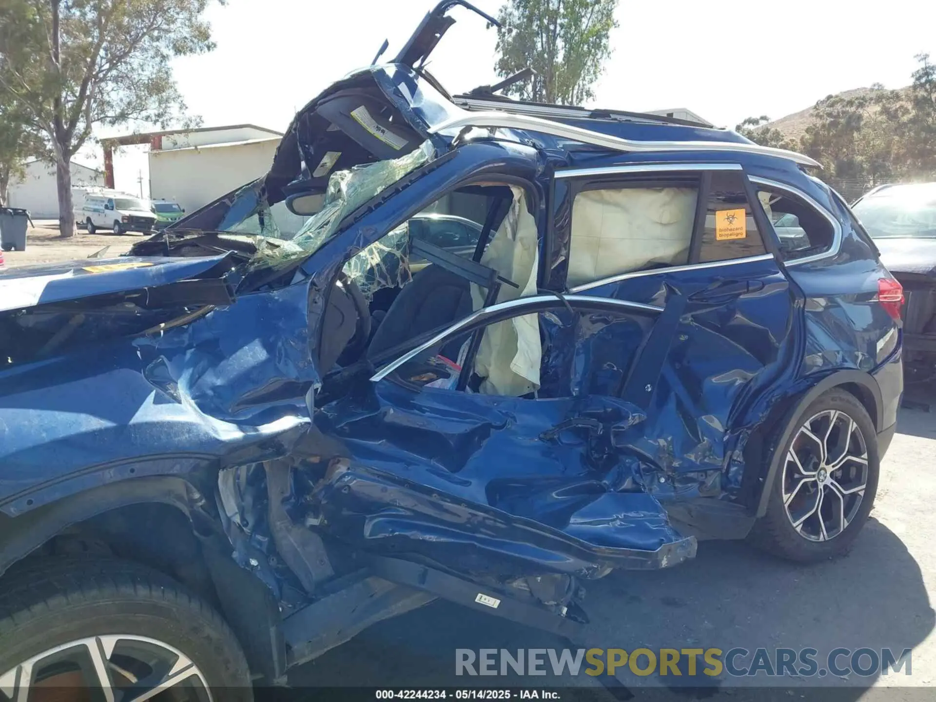 6 Photograph of a damaged car WBXJG7C04M5T34905 BMW X1 2021