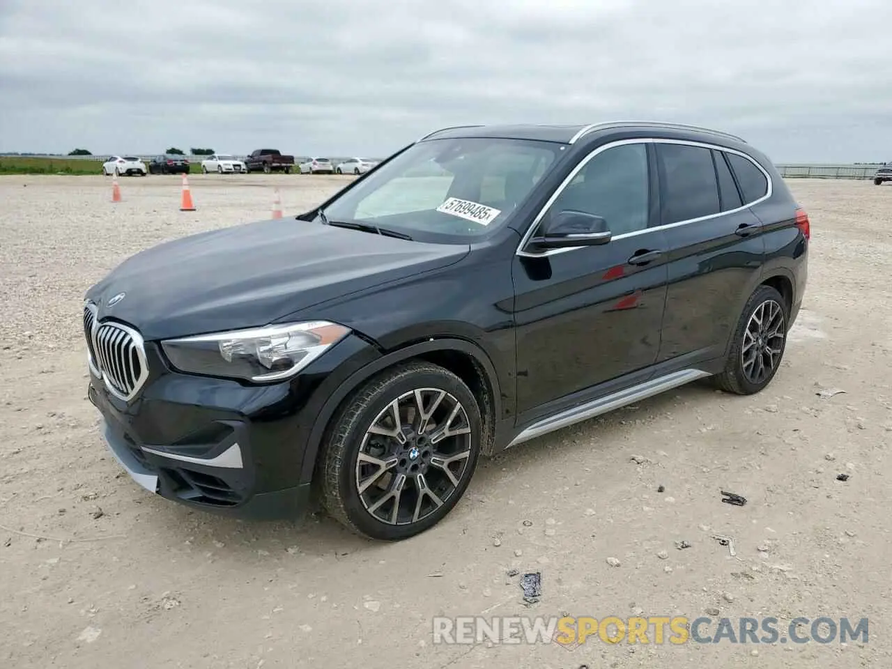 1 Photograph of a damaged car WBXJG7C05M5S35610 BMW X1 2021