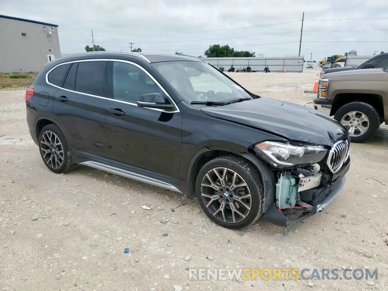 4 Photograph of a damaged car WBXJG7C05M5S35610 BMW X1 2021