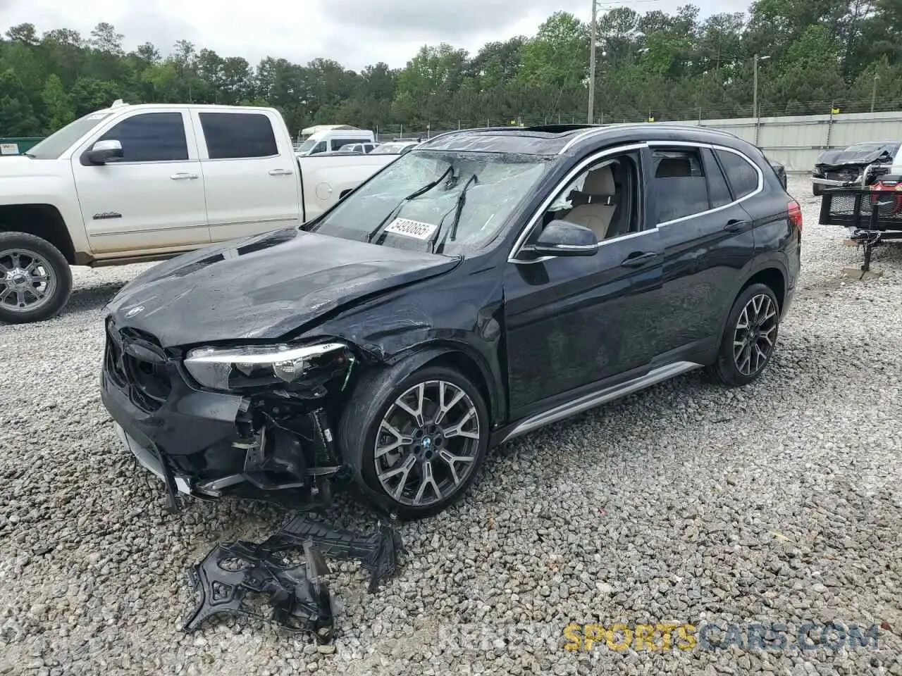 1 Photograph of a damaged car WBXJG7C05M5T28515 BMW X1 2021