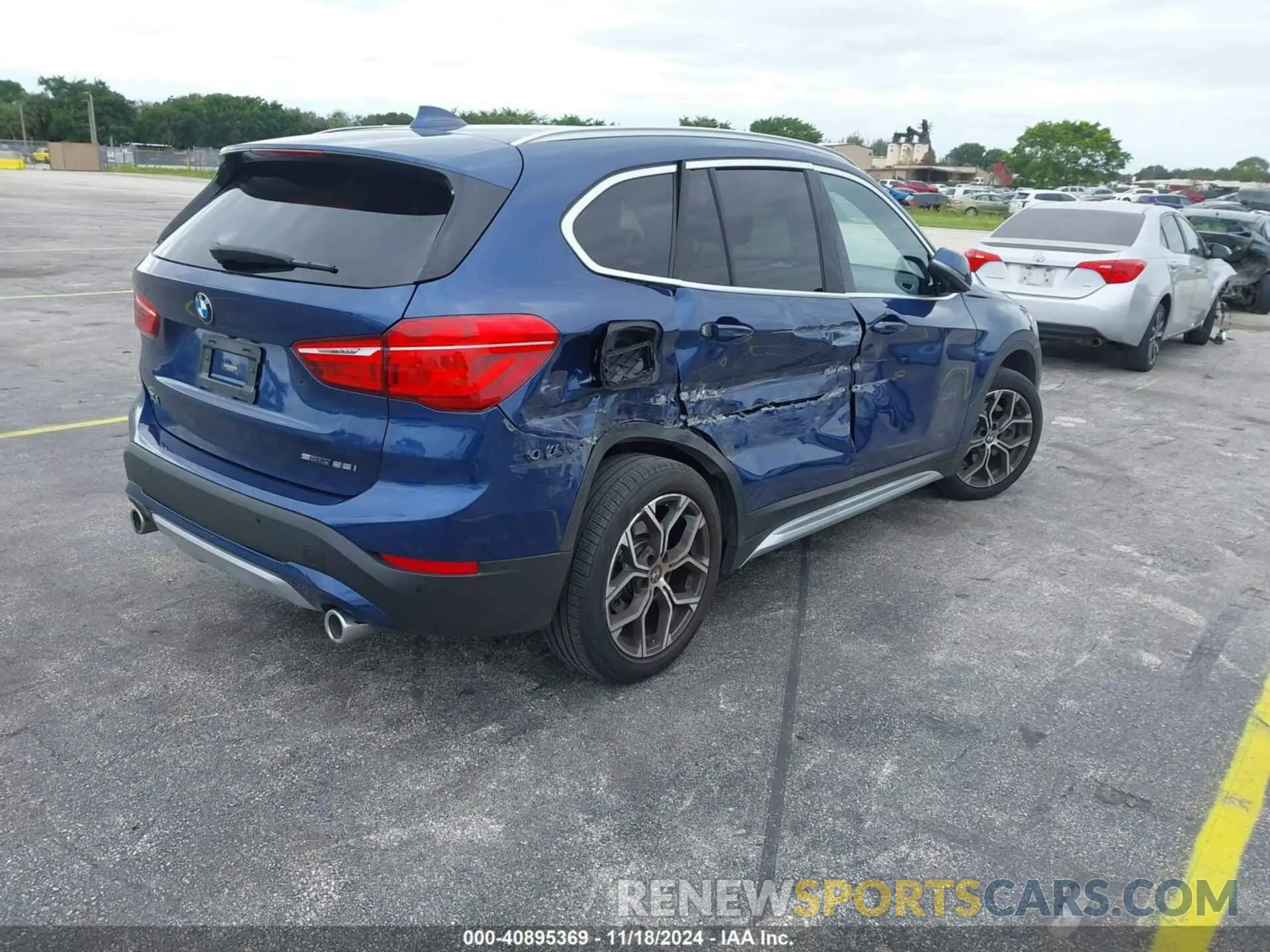 4 Photograph of a damaged car WBXJG7C06M5S39732 BMW X1 2021
