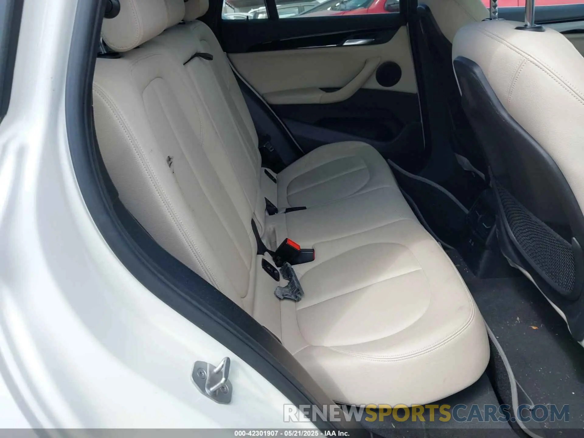 8 Фотография поврежденного автомобиля WBXJG7C06M5S95797 BMW X1 2021