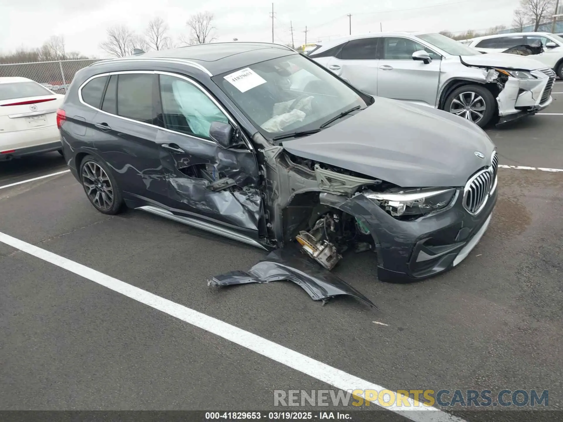 1 Фотография поврежденного автомобиля WBXJG7C07M5S08831 BMW X1 2021