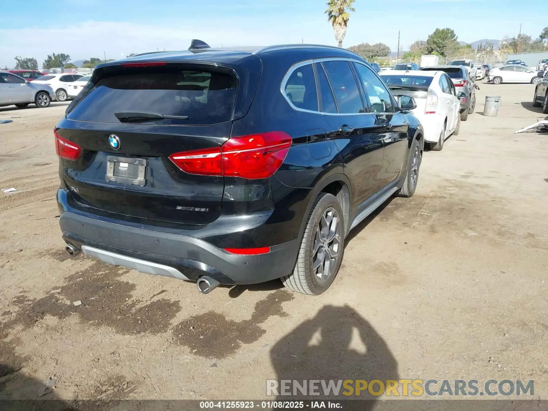 4 Фотография поврежденного автомобиля WBXJG7C07M5S67748 BMW X1 2021