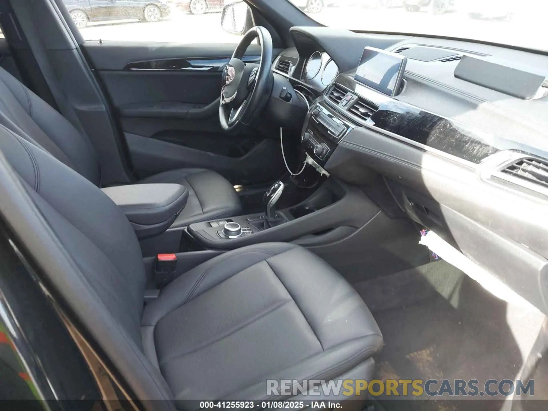 5 Фотография поврежденного автомобиля WBXJG7C07M5S67748 BMW X1 2021