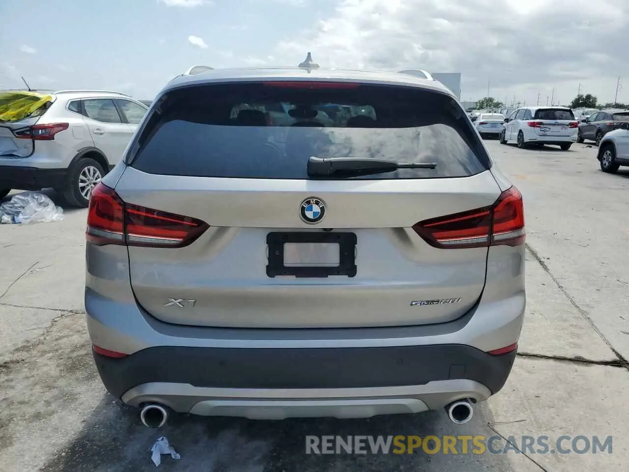 6 Photograph of a damaged car WBXJG7C08M5S33866 BMW X1 2021