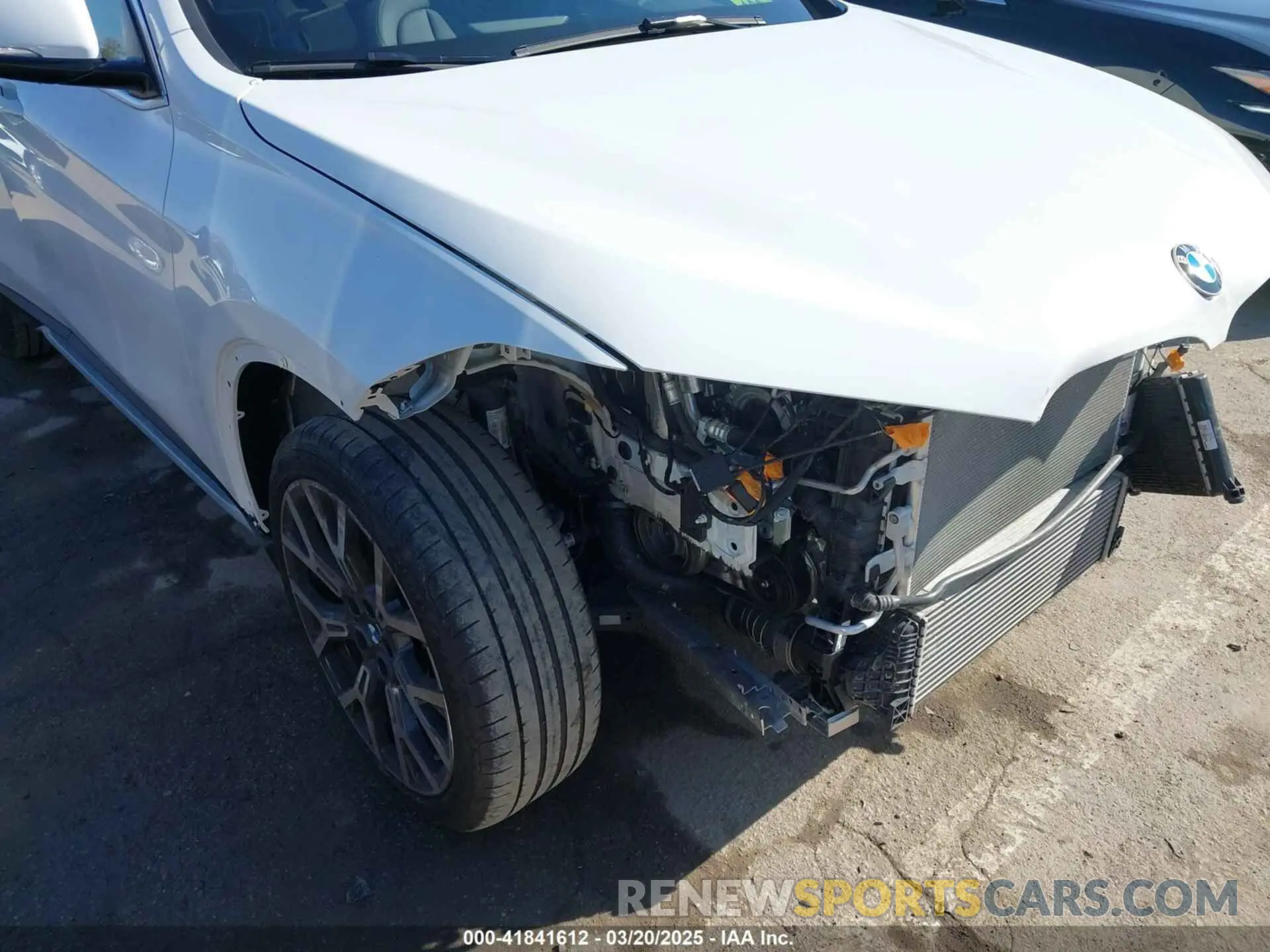 18 Photograph of a damaged car WBXJG7C08M5S34659 BMW X1 2021