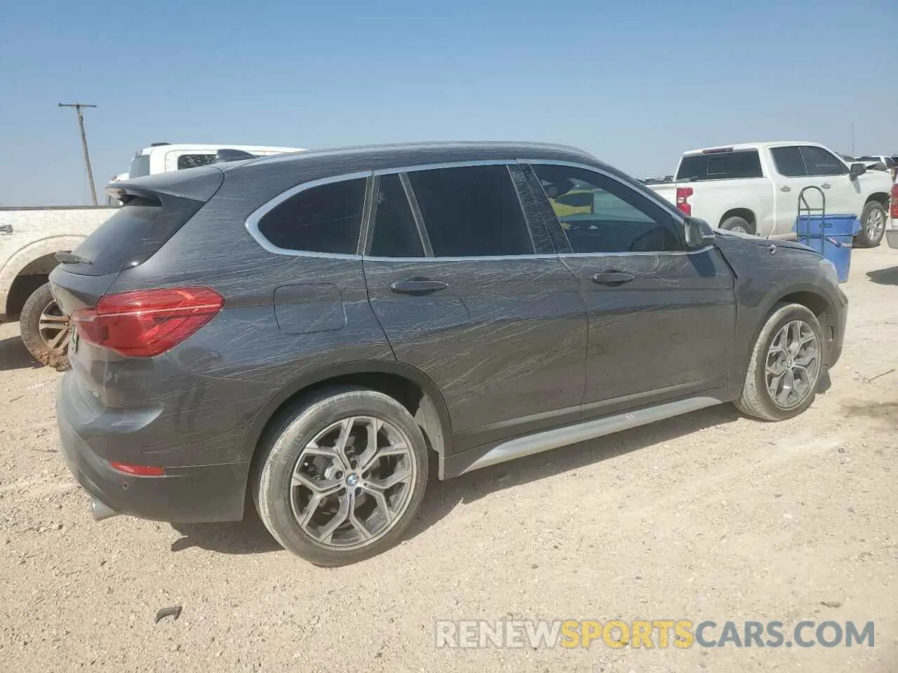 3 Photograph of a damaged car WBXJG7C08M5U10304 BMW X1 2021