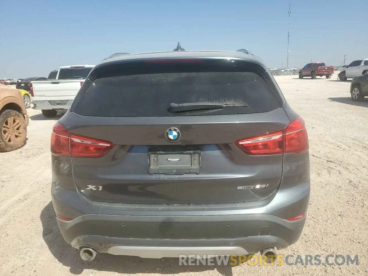 6 Photograph of a damaged car WBXJG7C08M5U10304 BMW X1 2021