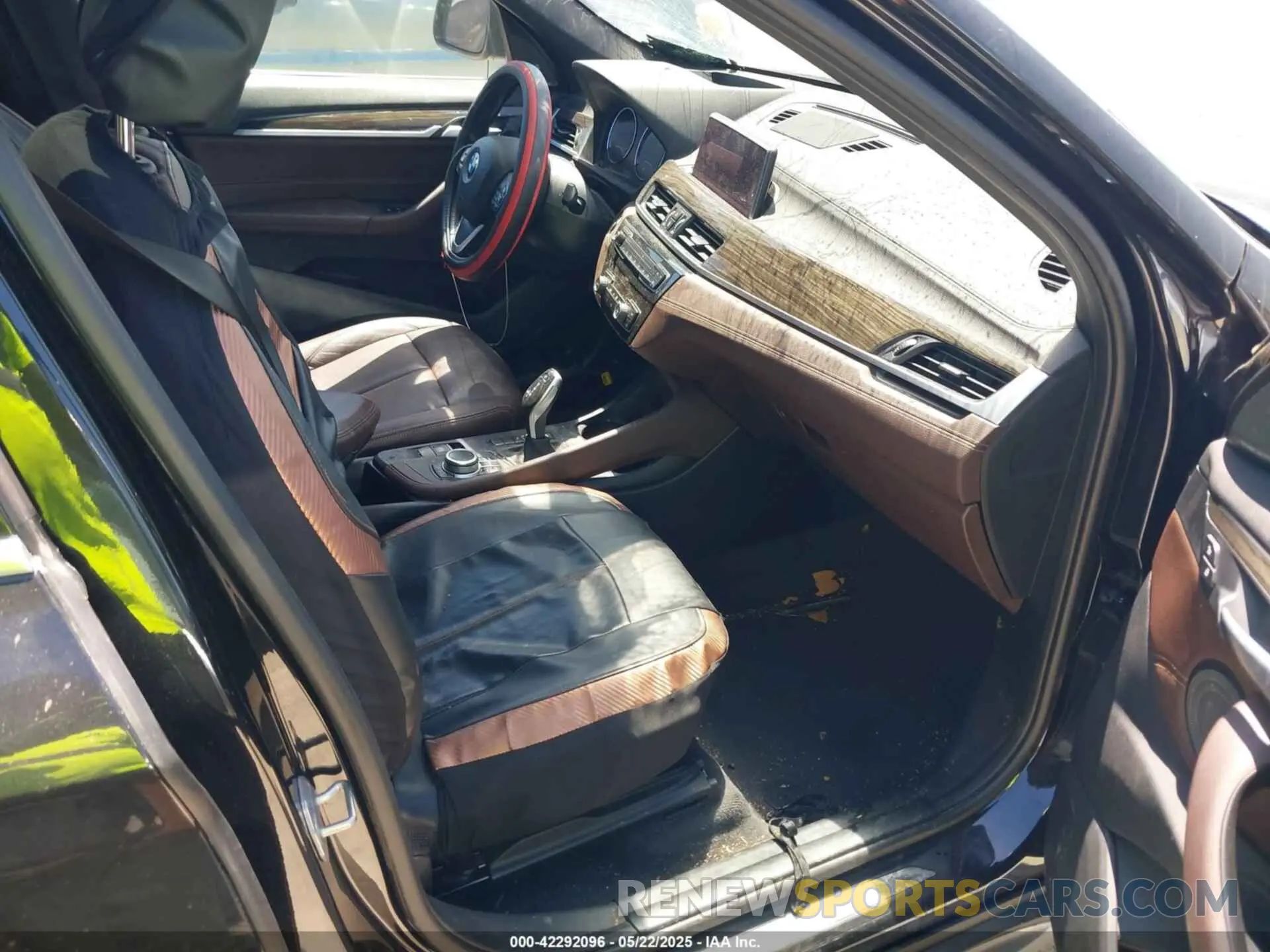 5 Фотография поврежденного автомобиля WBXJG7C0XM5T37677 BMW X1 2021