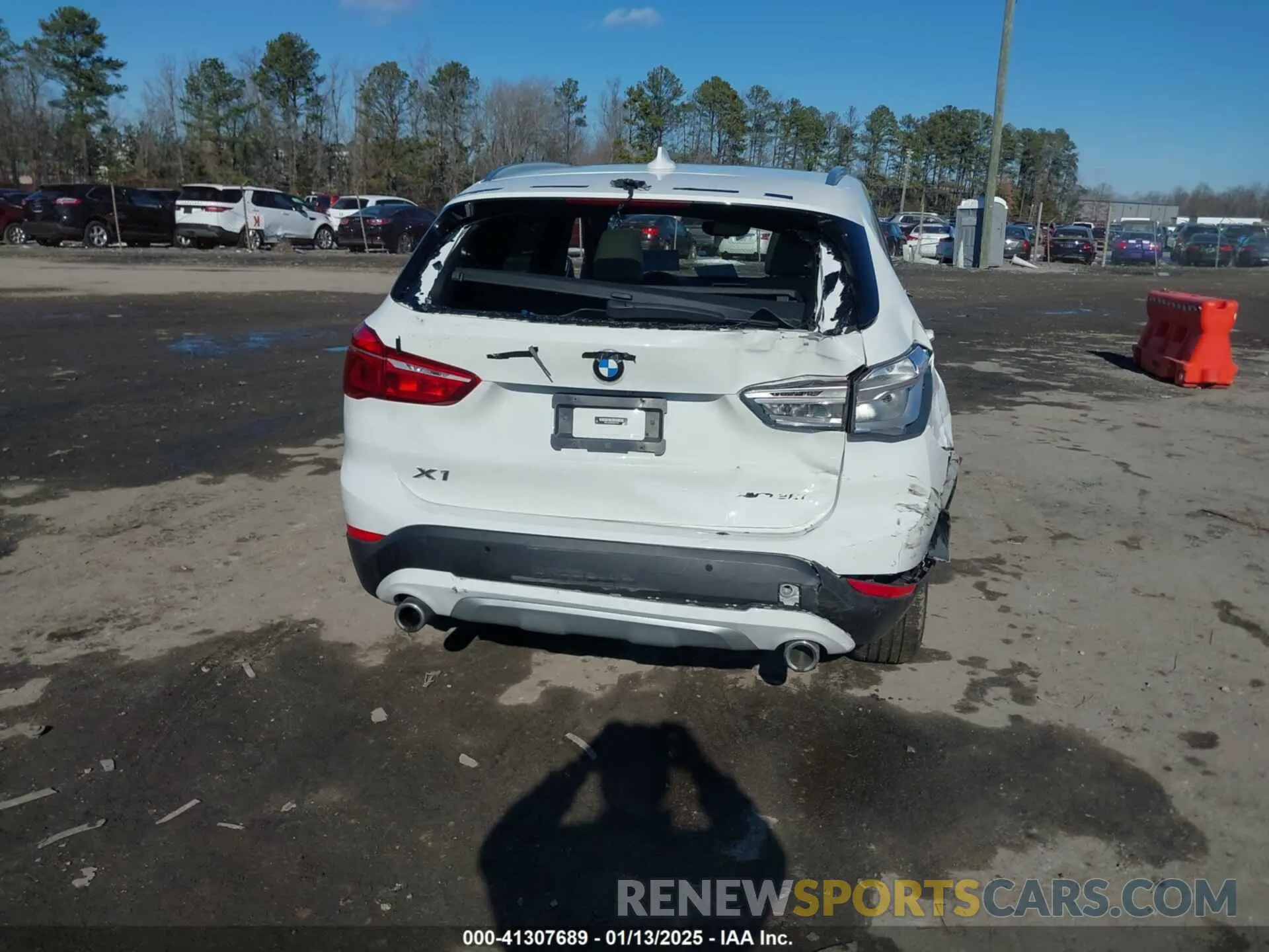 6 Фотография поврежденного автомобиля WBXJG9C00M5U27545 BMW X1 2021