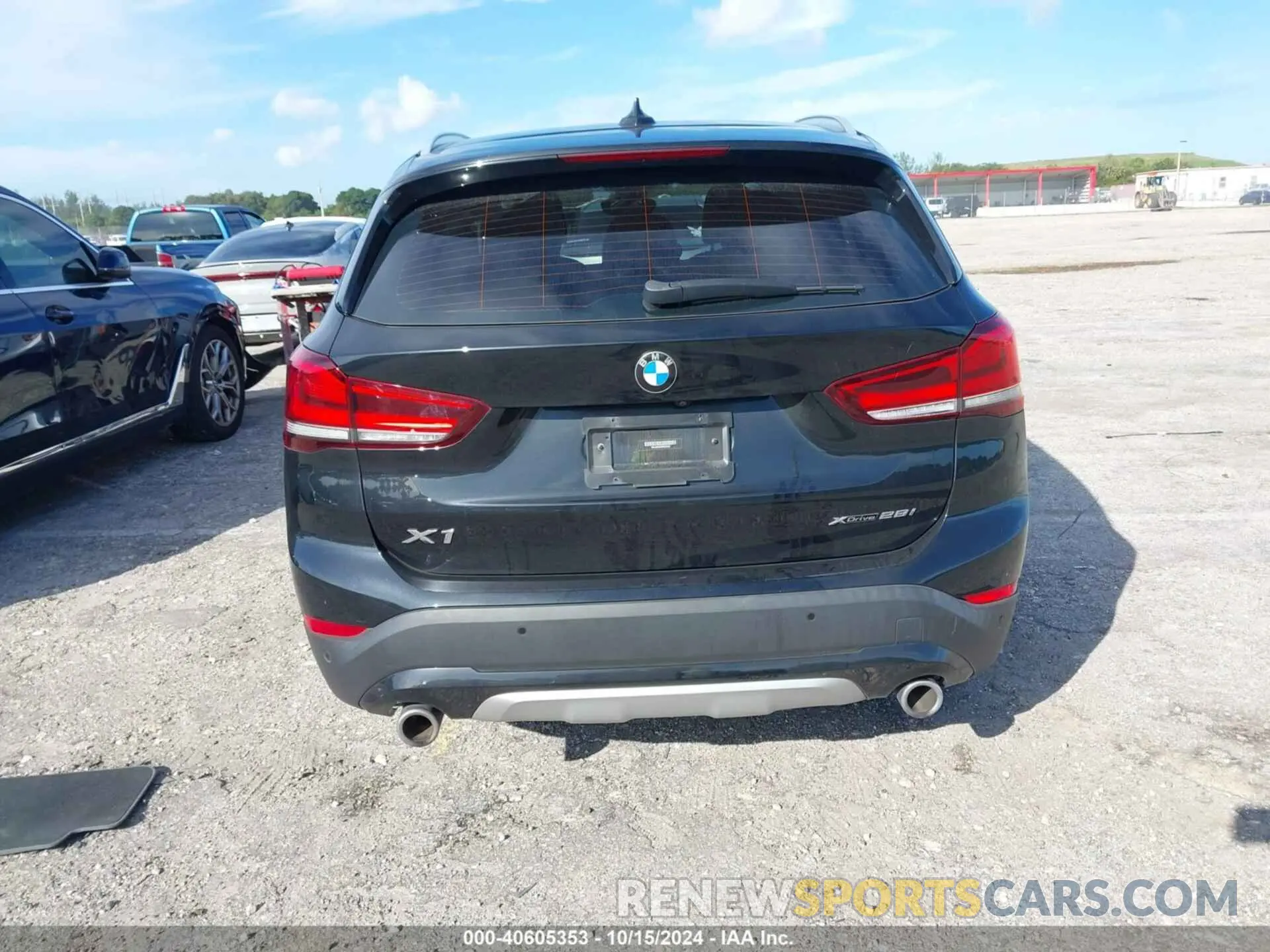16 Photograph of a damaged car WBXJG9C02M5S26262 BMW X1 2021