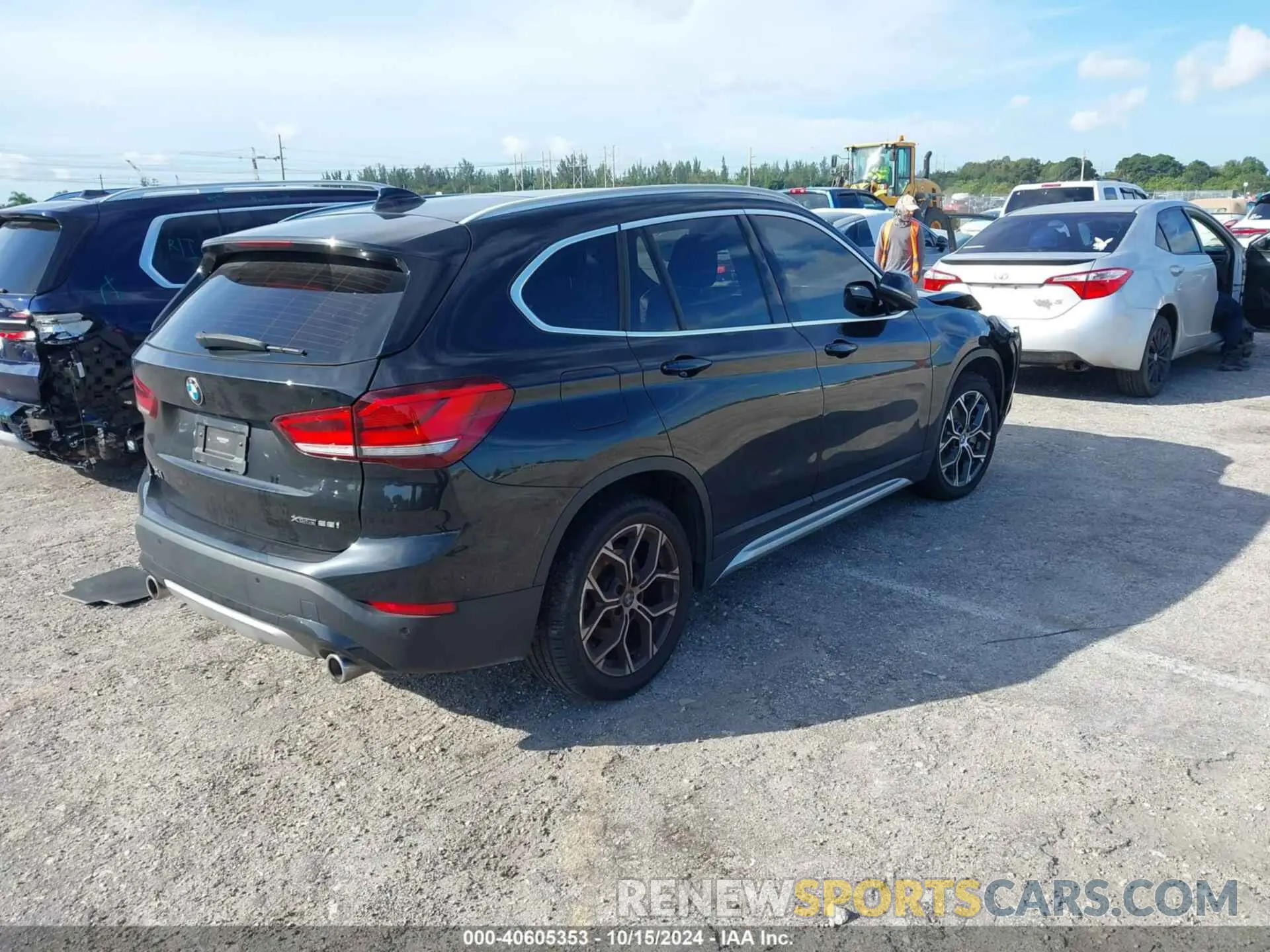 4 Photograph of a damaged car WBXJG9C02M5S26262 BMW X1 2021
