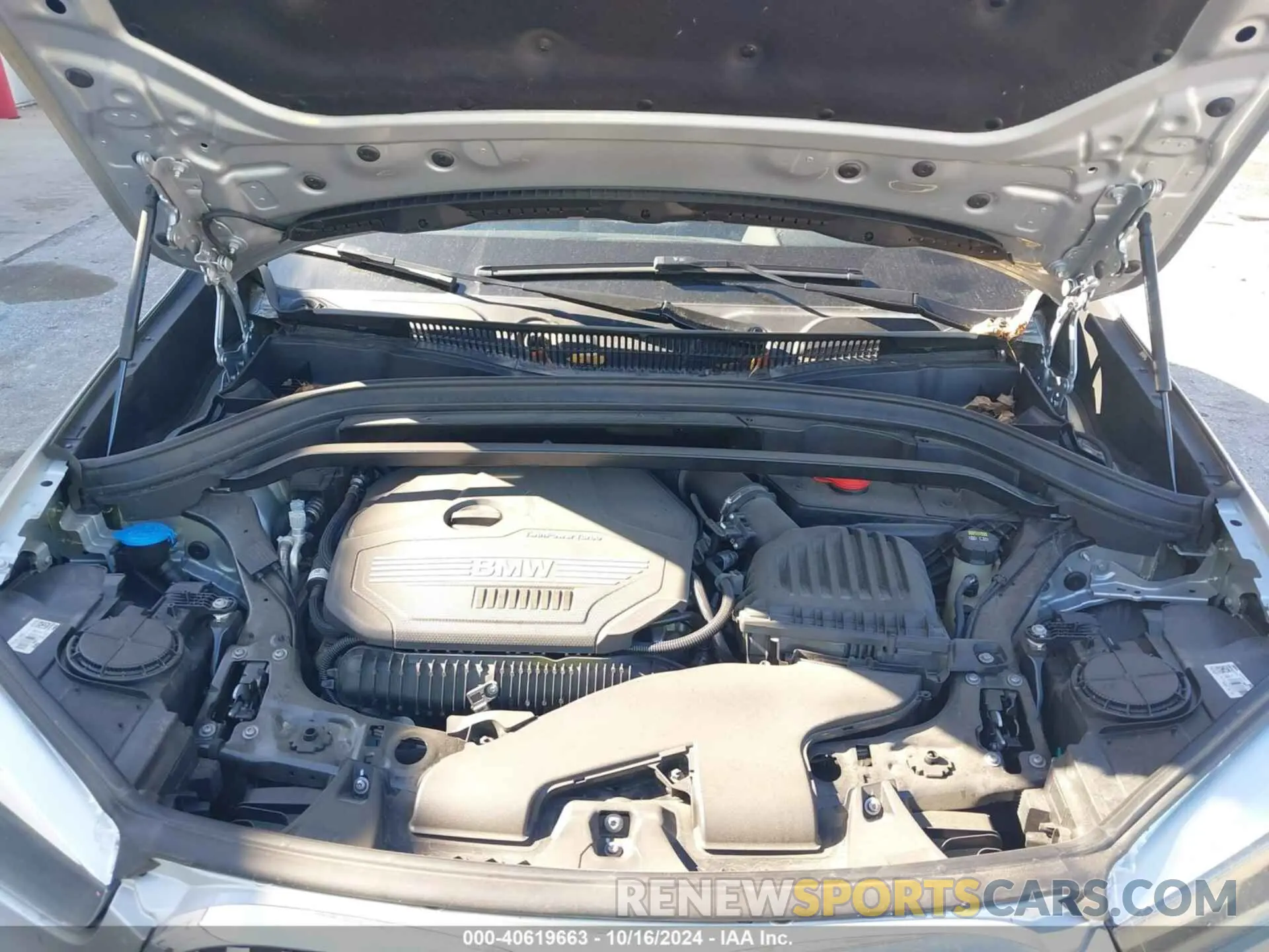 10 Фотография поврежденного автомобиля WBXJG9C04M5U00039 BMW X1 2021