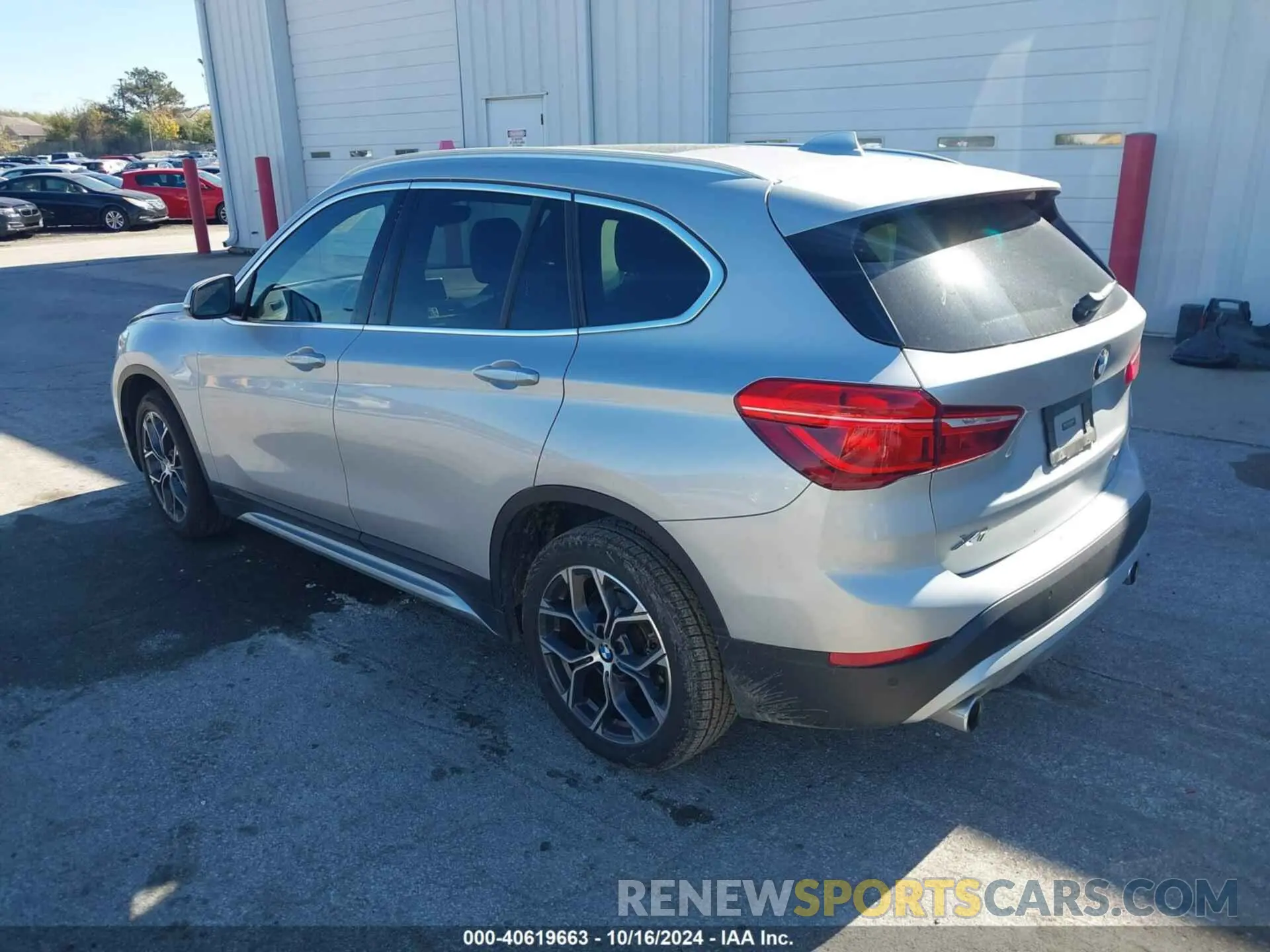 3 Фотография поврежденного автомобиля WBXJG9C04M5U00039 BMW X1 2021