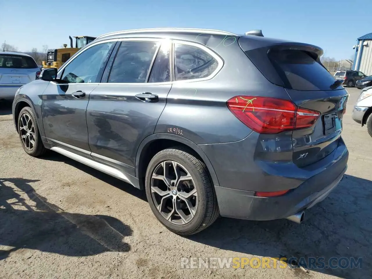 2 Фотография поврежденного автомобиля WBXJG9C05M5S44903 BMW X1 2021