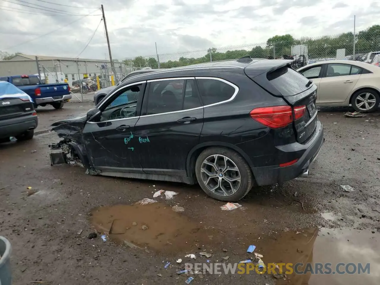 2 Photograph of a damaged car WBXJG9C05M5T03982 BMW X1 2021
