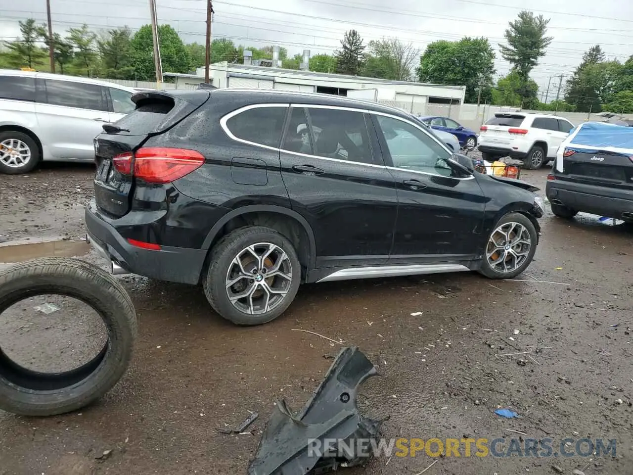 3 Photograph of a damaged car WBXJG9C05M5T03982 BMW X1 2021
