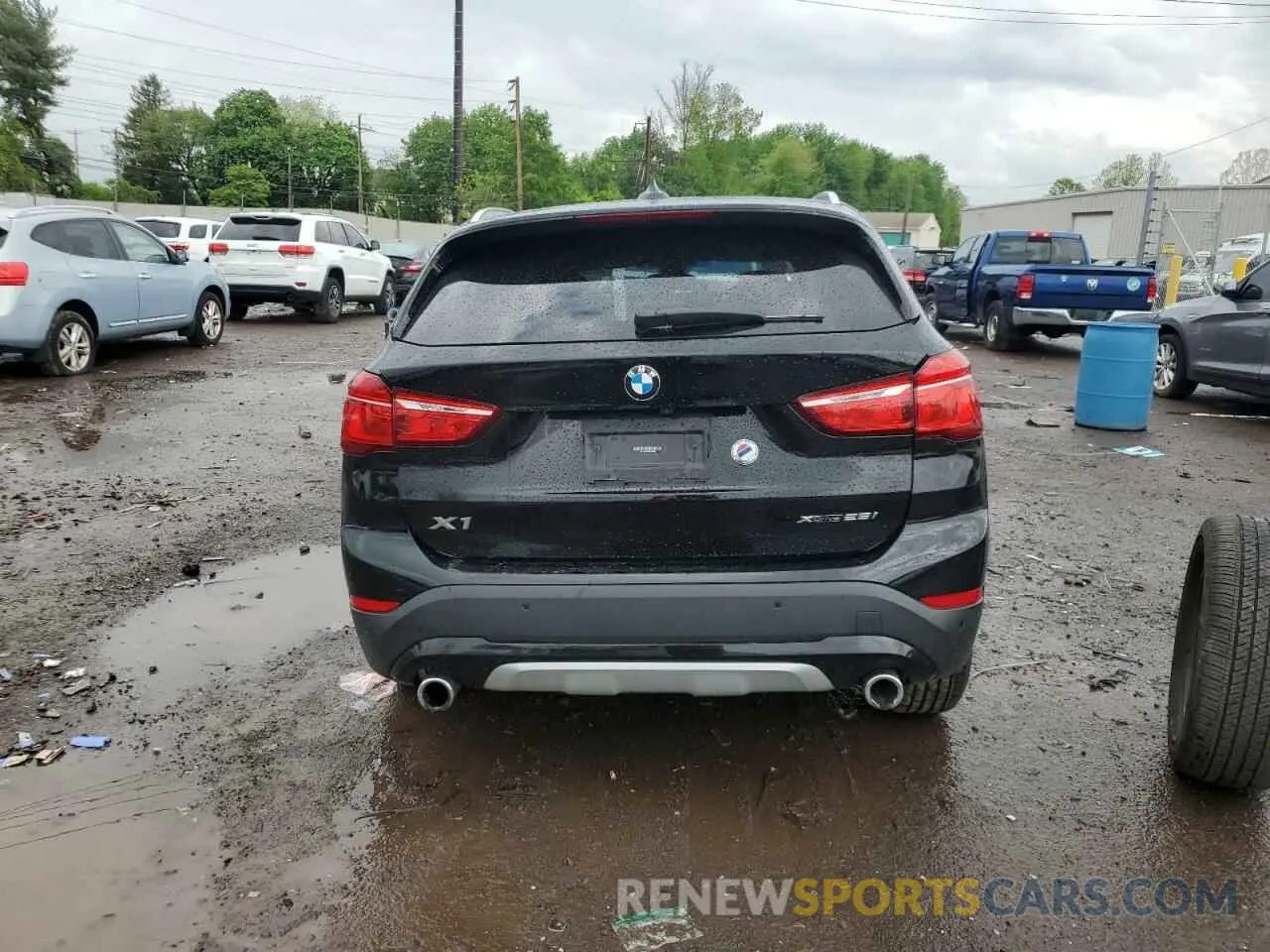 6 Photograph of a damaged car WBXJG9C05M5T03982 BMW X1 2021