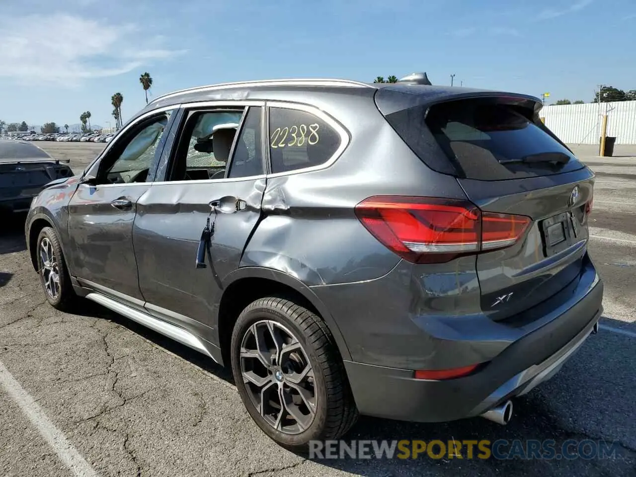 3 Фотография поврежденного автомобиля WBXJG9C05M5T30521 BMW X1 2021