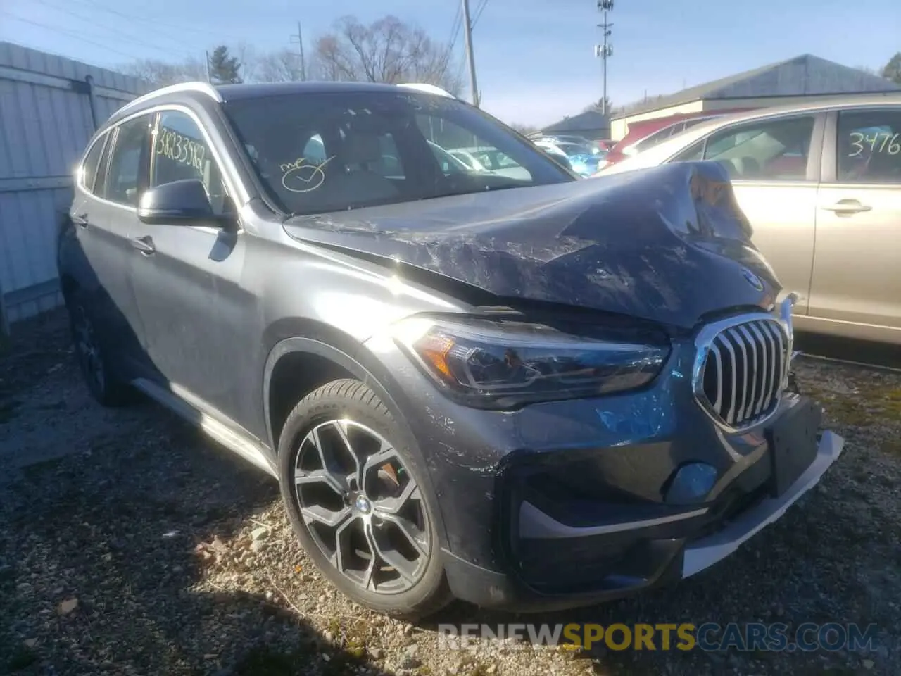 1 Фотография поврежденного автомобиля WBXJG9C06M5S00957 BMW X1 2021