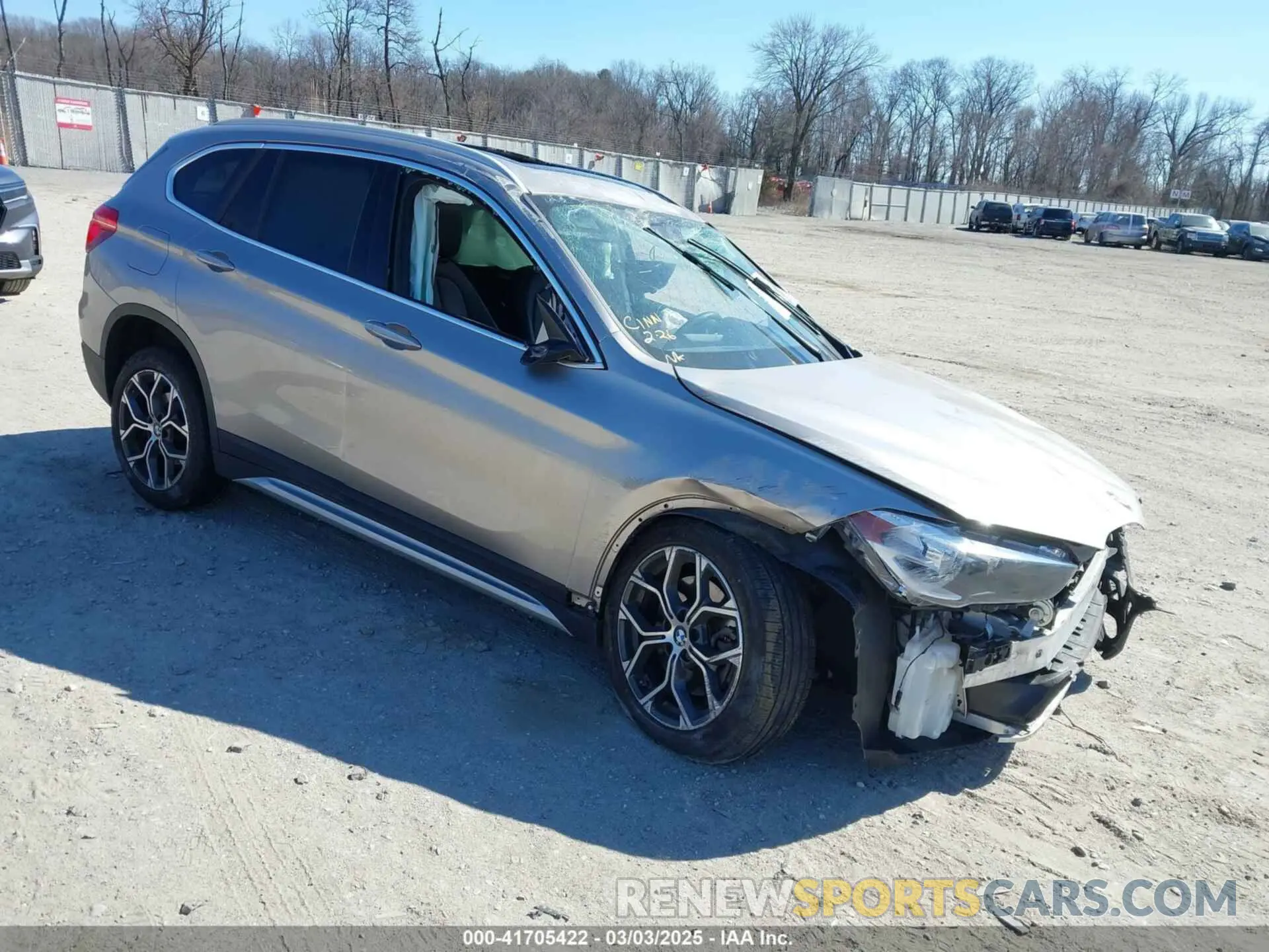 1 Фотография поврежденного автомобиля WBXJG9C06M5S85511 BMW X1 2021