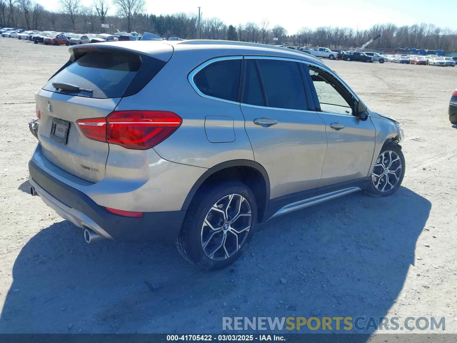 4 Фотография поврежденного автомобиля WBXJG9C06M5S85511 BMW X1 2021