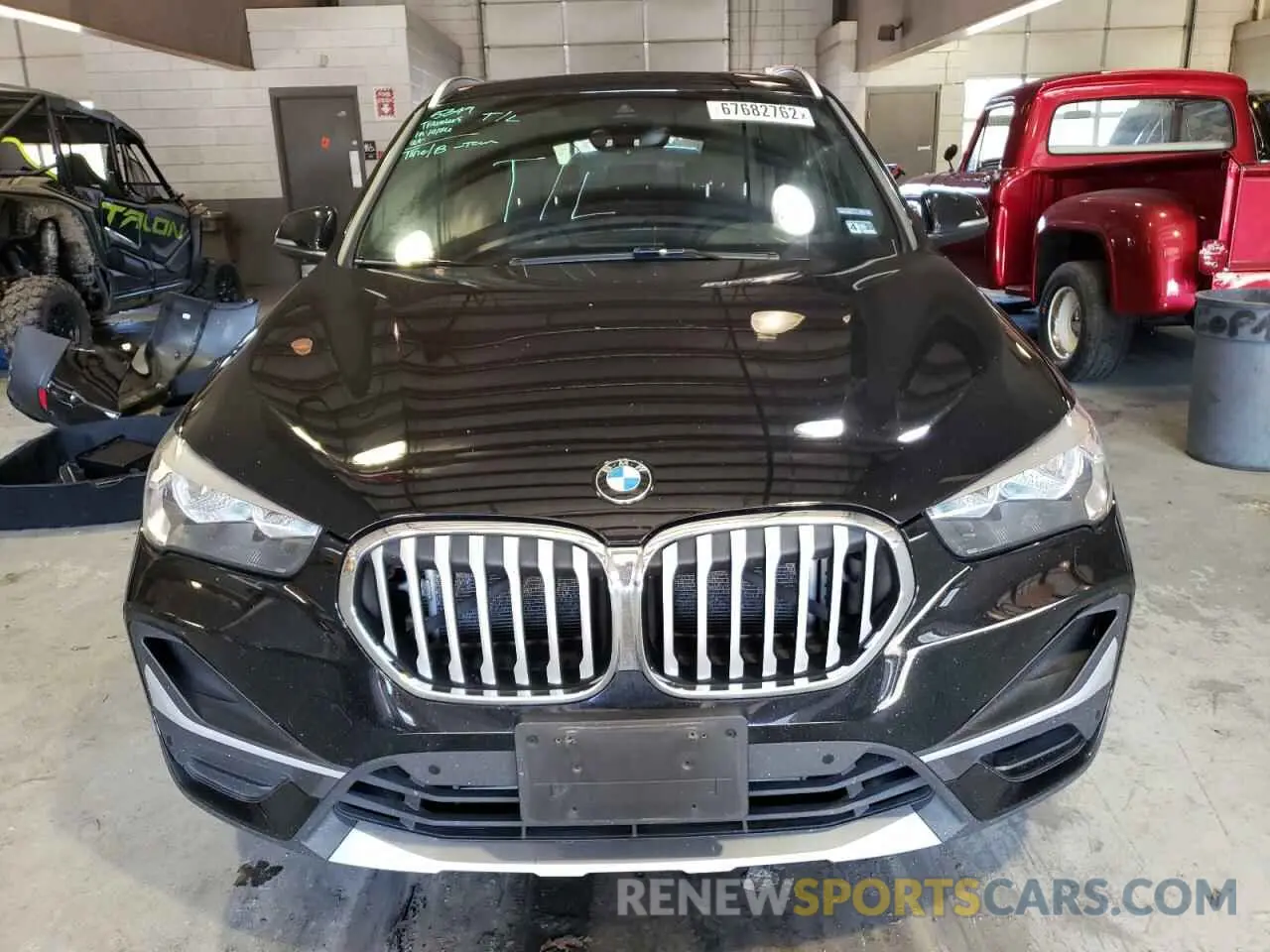 5 Фотография поврежденного автомобиля WBXJG9C08M5T64985 BMW X1 2021