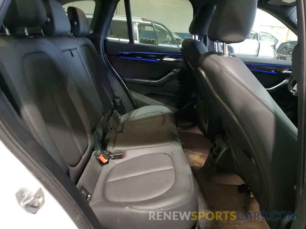 11 Фотография поврежденного автомобиля WBXJG9C0XM5S53354 BMW X1 2021