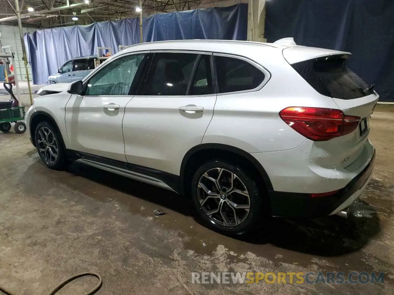 2 Фотография поврежденного автомобиля WBXJG9C0XM5S53354 BMW X1 2021
