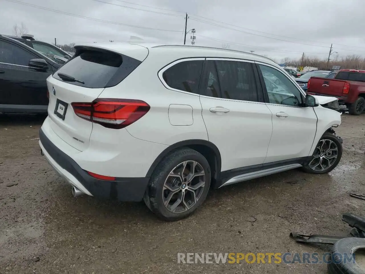 3 Фотография поврежденного автомобиля WBXJG9C0XM5U13183 BMW X1 2021