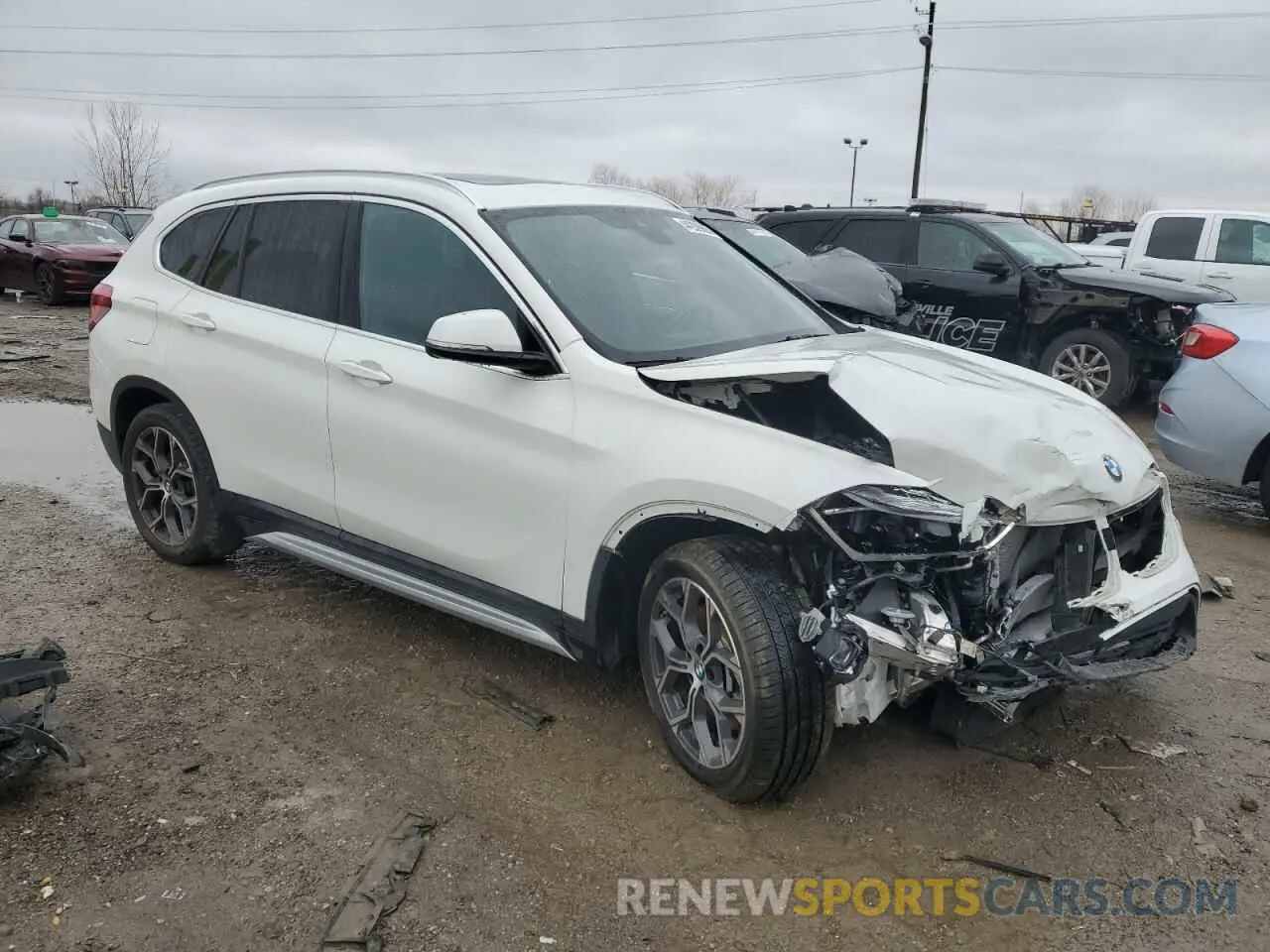 4 Фотография поврежденного автомобиля WBXJG9C0XM5U13183 BMW X1 2021