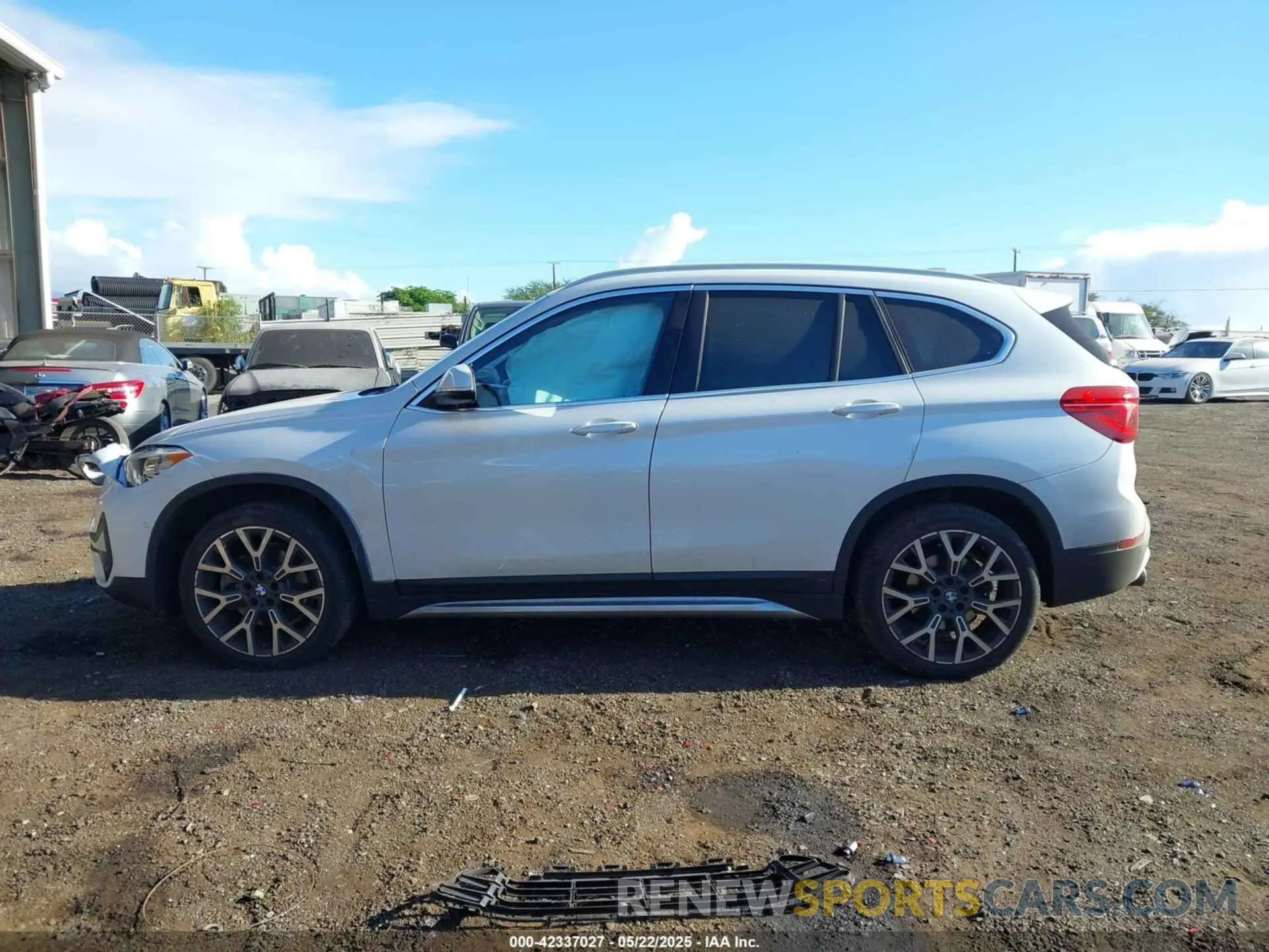 14 Photograph of a damaged car WBXJG7C00N5V35718 BMW X1 2022