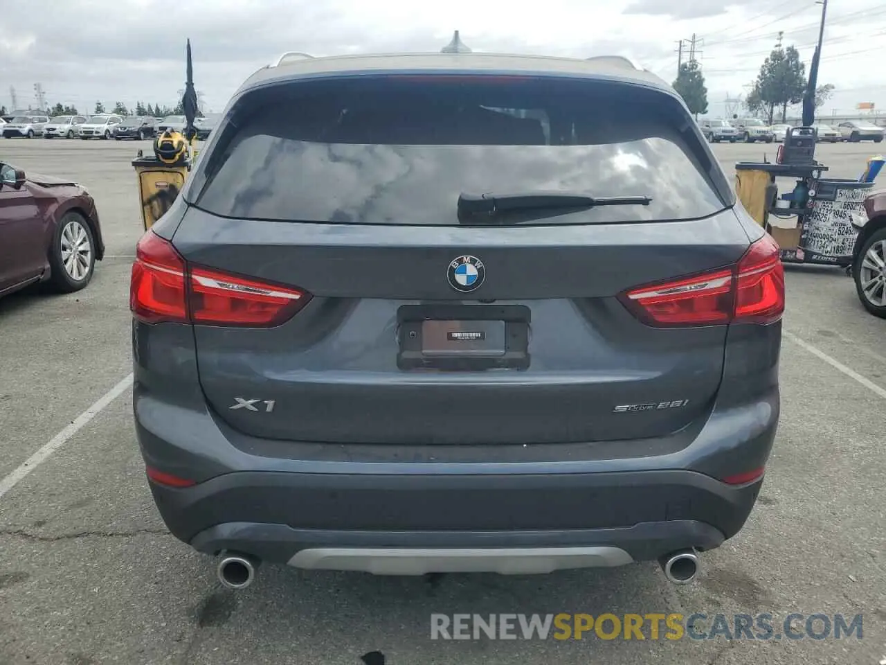 6 Photograph of a damaged car WBXJG7C09N5U53650 BMW X1 2022