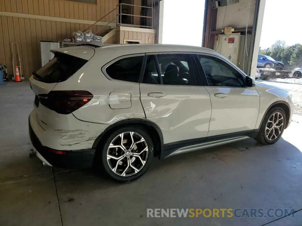 3 Photograph of a damaged car WBXJG9C04N5U60890 BMW X1 2022