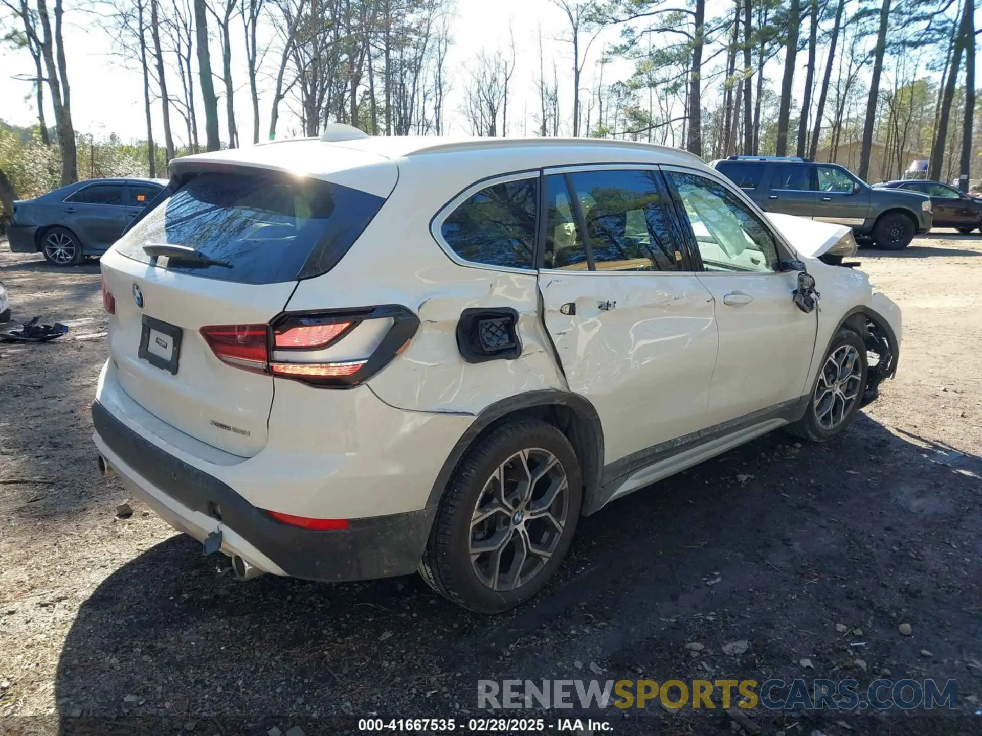 4 Photograph of a damaged car WBXJG9C04N5V16794 BMW X1 2022