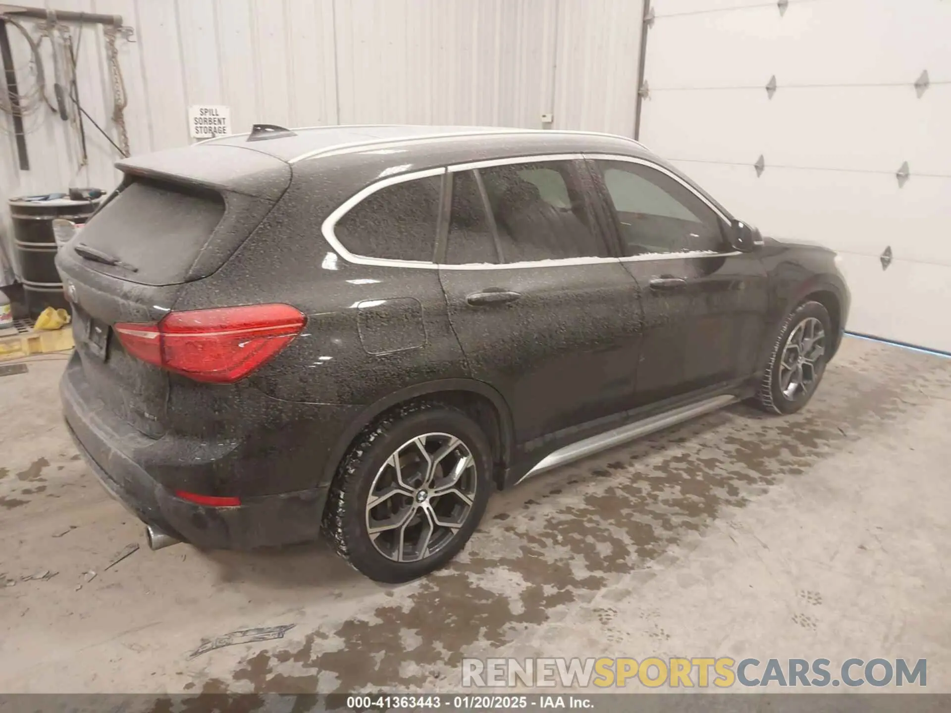 4 Photograph of a damaged car WBXJG9C08N5U68877 BMW X1 2022