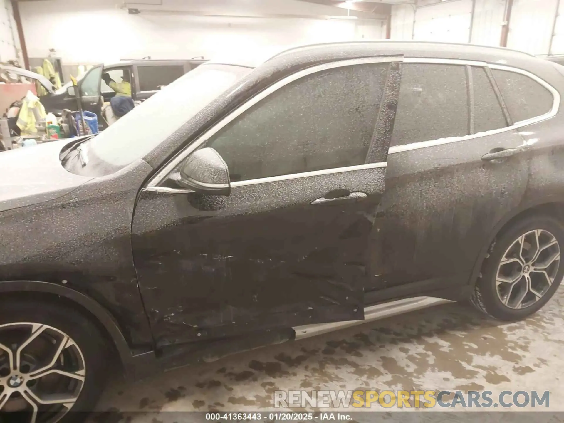 6 Photograph of a damaged car WBXJG9C08N5U68877 BMW X1 2022