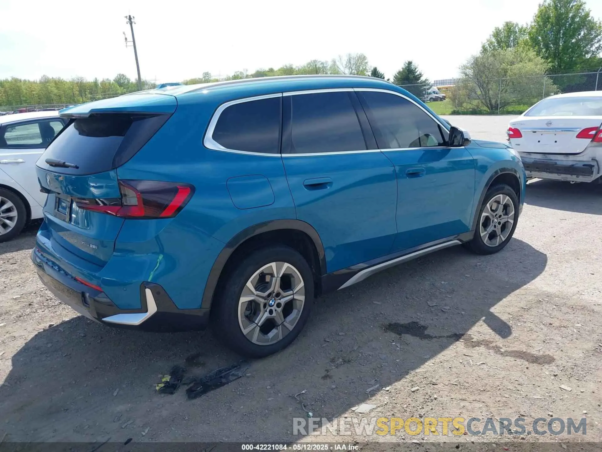 4 Photograph of a damaged car WBX73EF00P5W52935 BMW X1 2023
