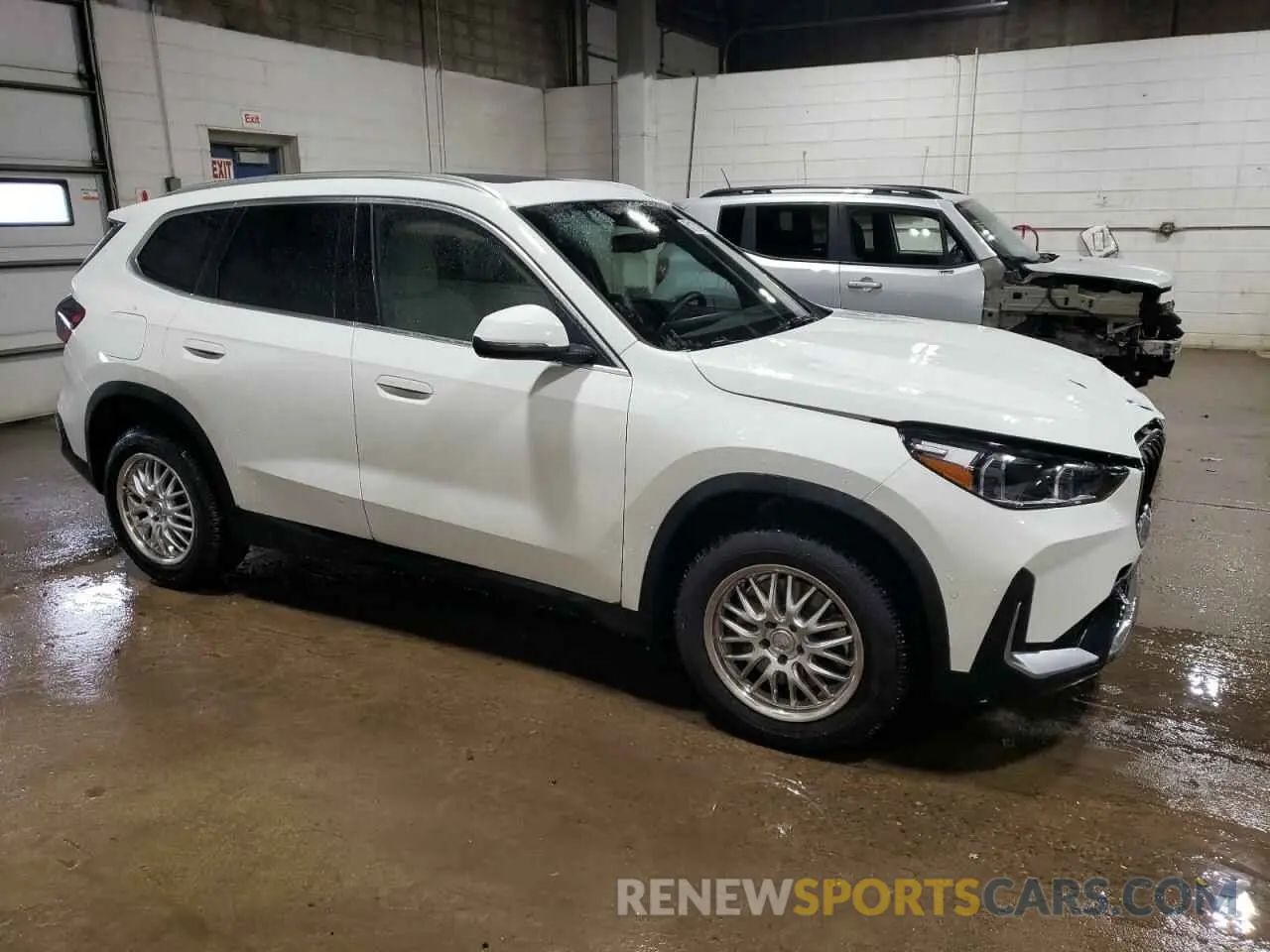 4 Photograph of a damaged car WBX73EF00P5Y03160 BMW X1 2023