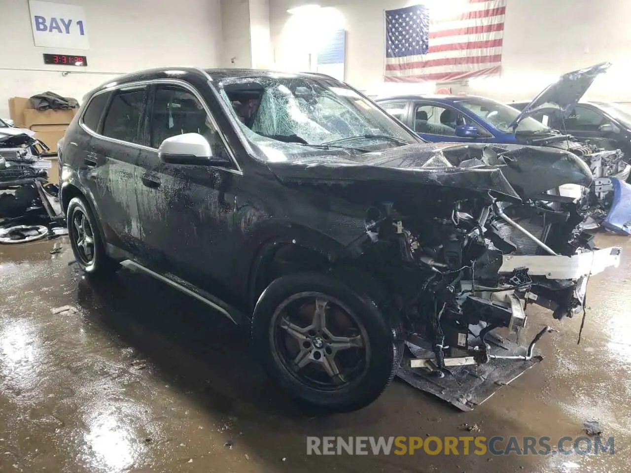 4 Фотография поврежденного автомобиля WBX73EF01P5W08250 BMW X1 2023