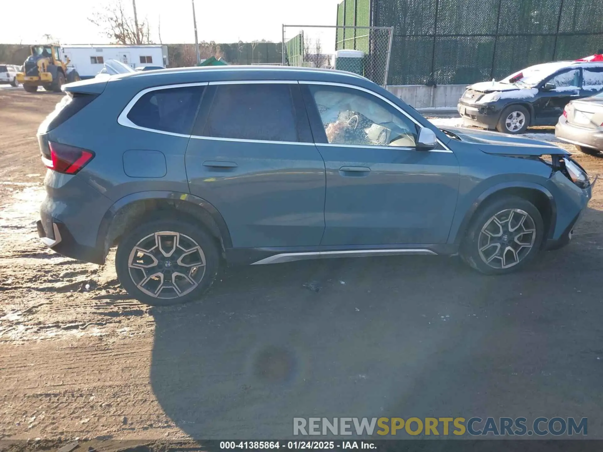 13 Фотография поврежденного автомобиля WBX73EF02P5X22404 BMW X1 2023