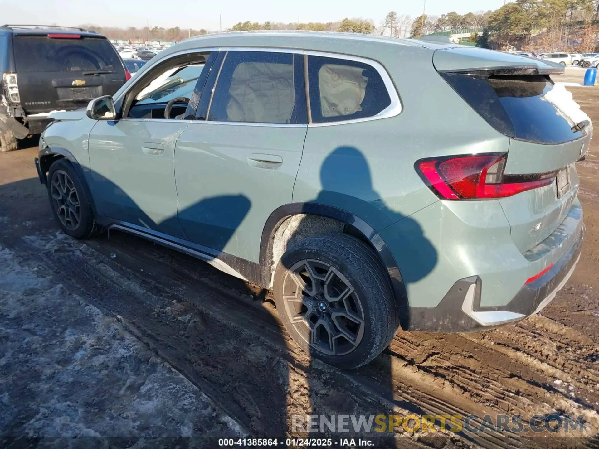 3 Фотография поврежденного автомобиля WBX73EF02P5X22404 BMW X1 2023