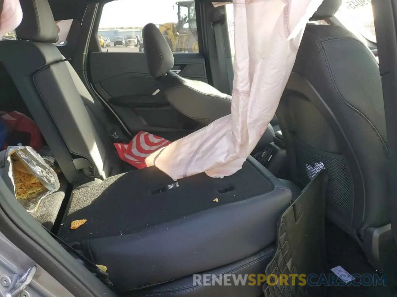 11 Фотография поврежденного автомобиля WBX73EF03P5W10176 BMW X1 2023