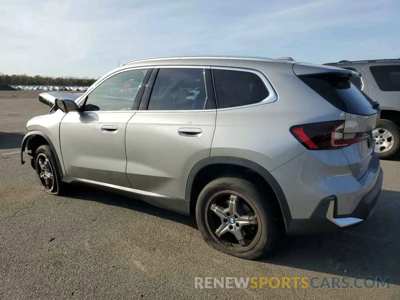 2 Фотография поврежденного автомобиля WBX73EF03P5W10176 BMW X1 2023